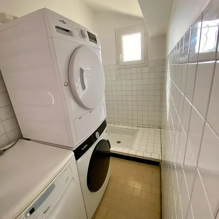 Holiday home Nid Douillet Au Bord De L'eau Saint-Rambert-sur-Loire
