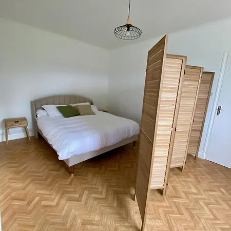 Holiday home Nid Douillet Au Bord De L'eau